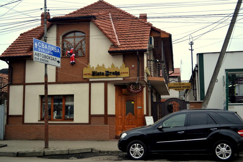 Zlata Praha Hotel Mukacheve Exterior photo